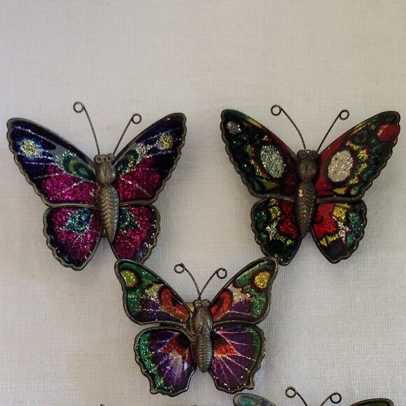 Five Vintage Brightly Colored Metal Butterflies Magnets - Picture 4 of 9